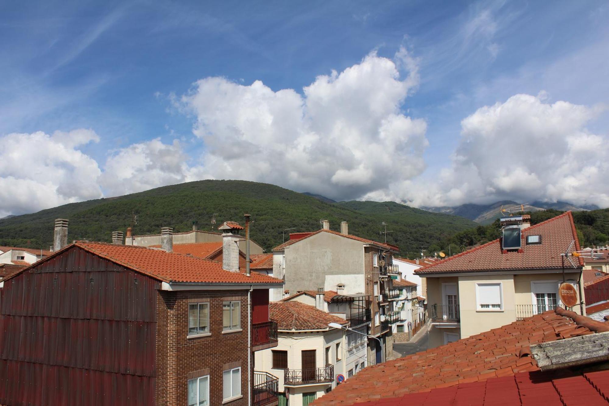 Appartement Atico Aires De Gredos à Candeleda Extérieur photo
